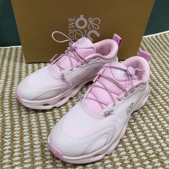 Loewe Shoes - Loewe Women's Pink Sneakers